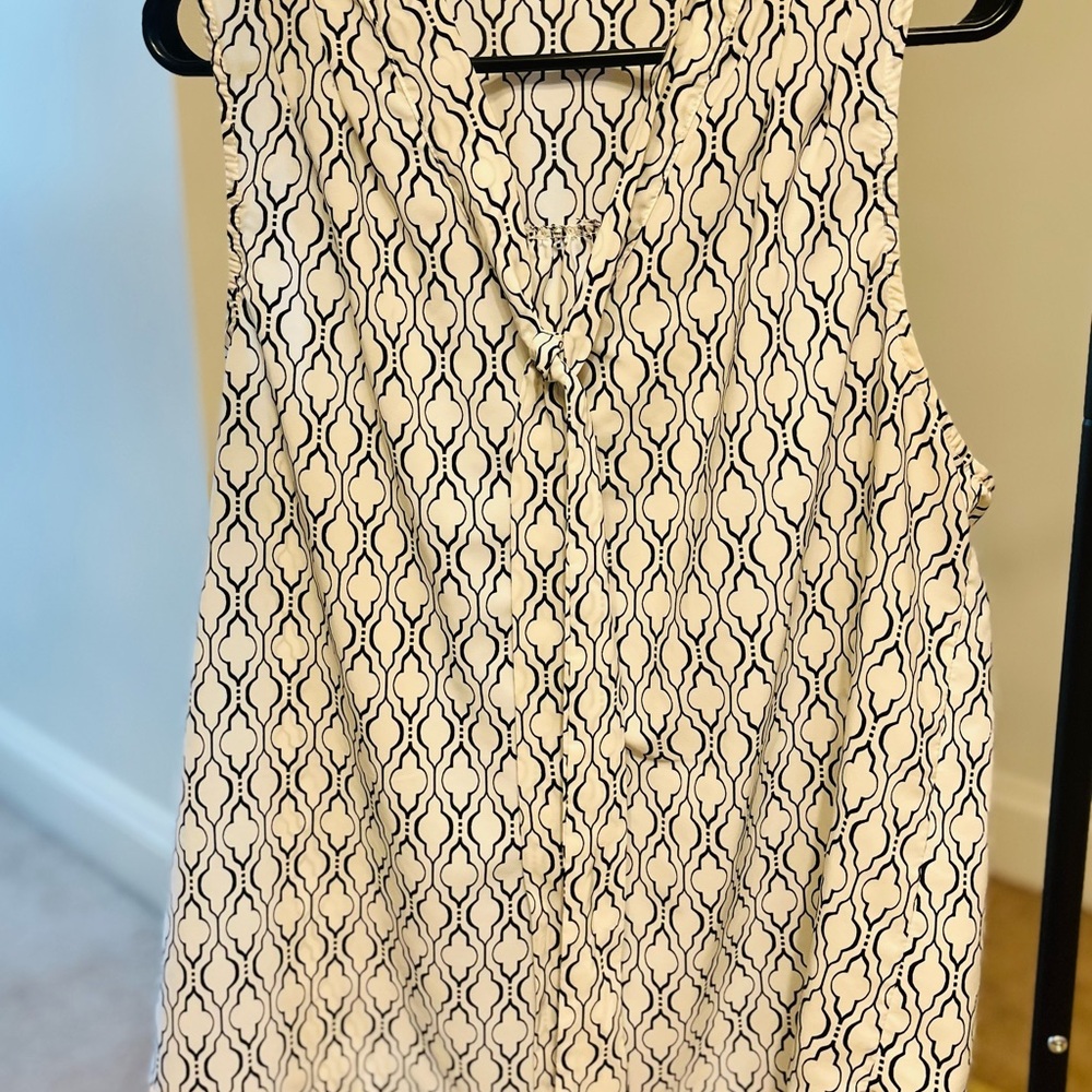41 Hawthorn Black and White Blouse